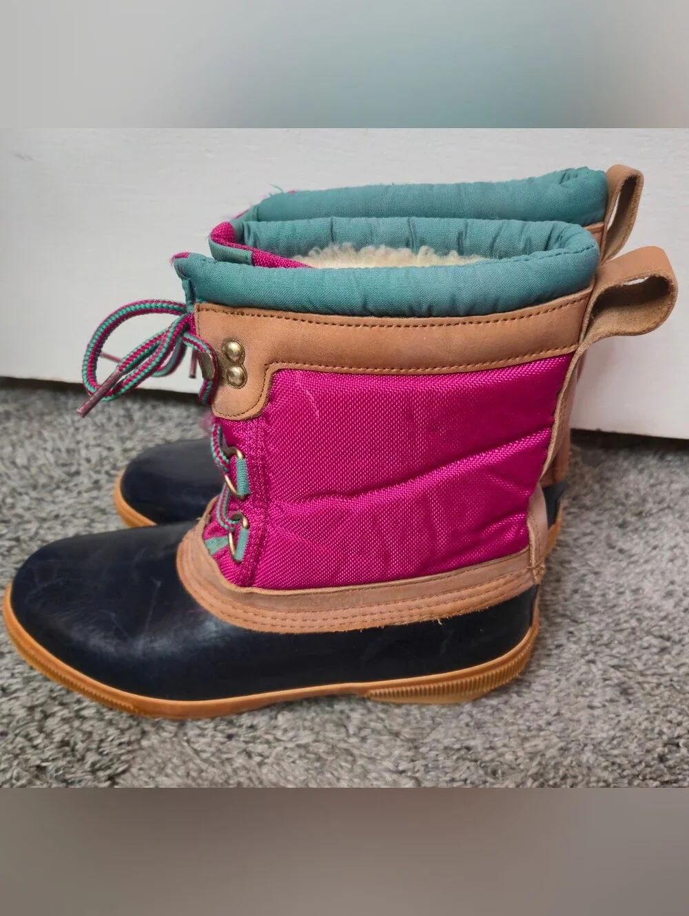 REI Vintage Women’s Waterproof Winter Boots in Pink and Blue